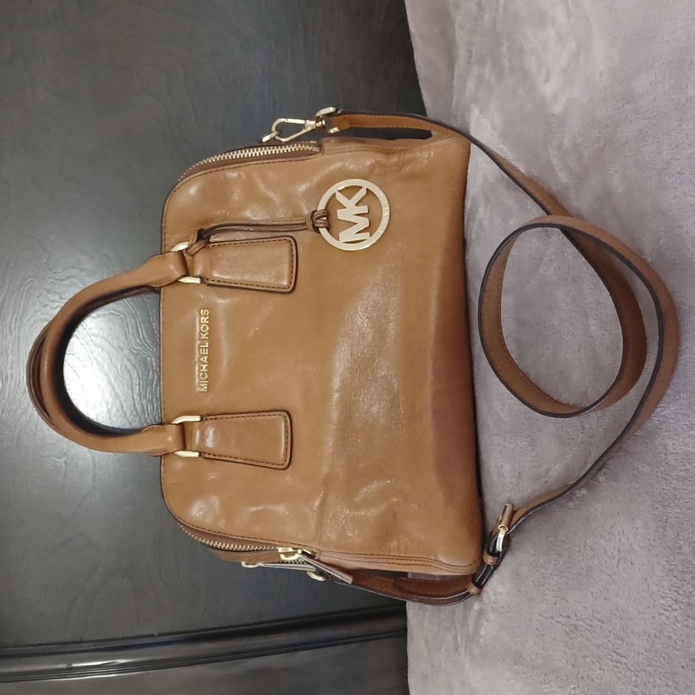 MICHAEL KORS ALEXIS MEDIUM SATCHEL
